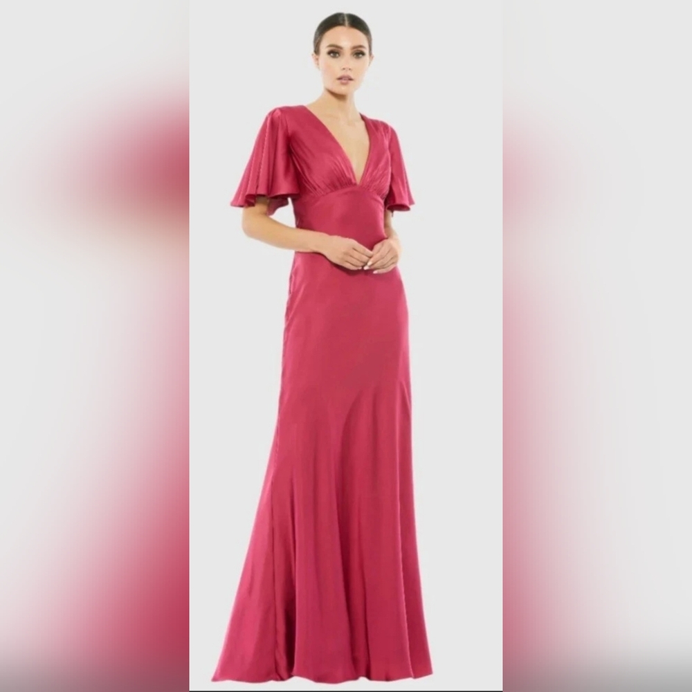 Mac Duggal Flounce Sleeve V-Neck Trumpet Gown 554021 Size 8 In Raspberry Woman's